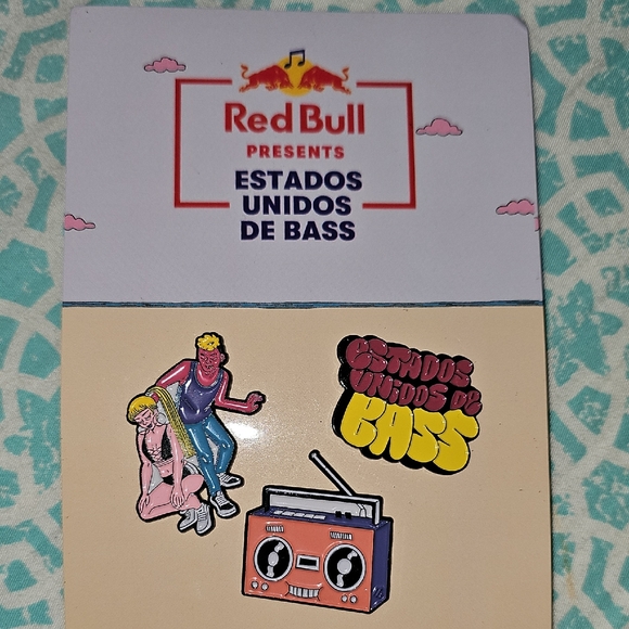 Accessories - Red Bull Estados Unidos de Bass Pin Set